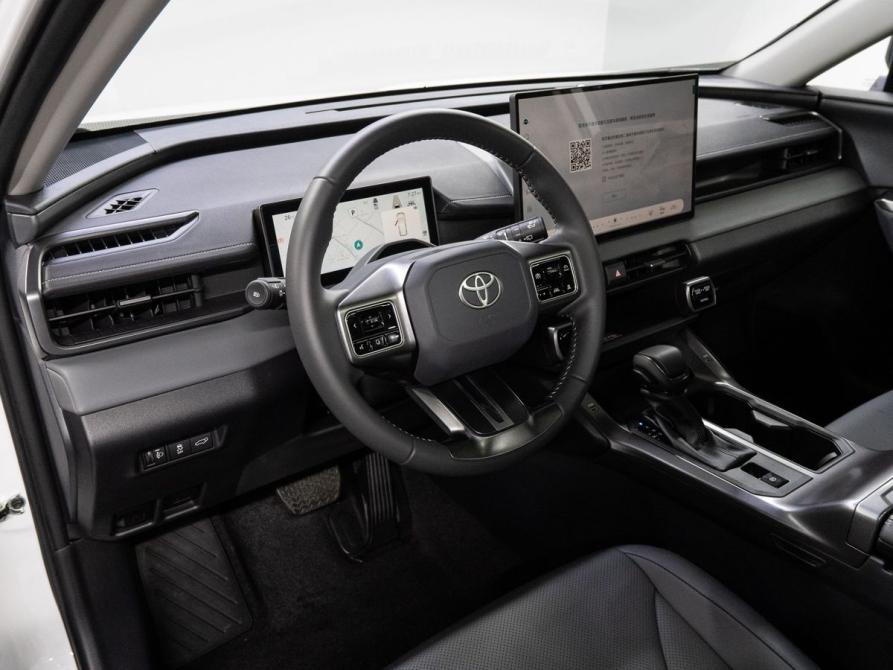 Toyota RAV4 VI (XA60) Тюмень  - изображение 10