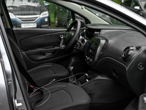 Renault Kaptur I с пробегом 2017 года, цена 1 177 000 рублей, 121102 км, внедорожник, Автокод Объявления