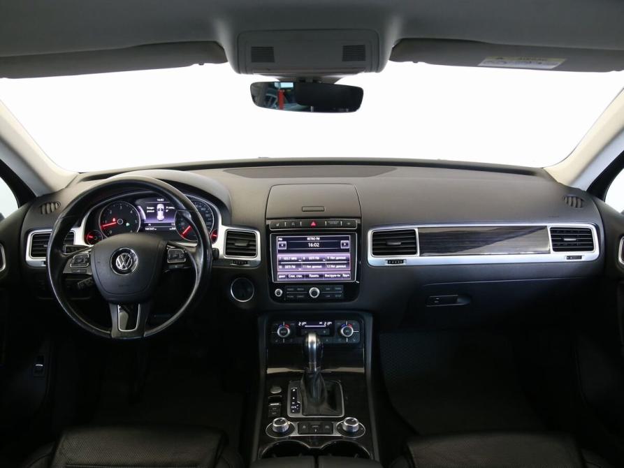 Volkswagen Touareg II Рестайлинг Санкт-Петербург  - изображение 16