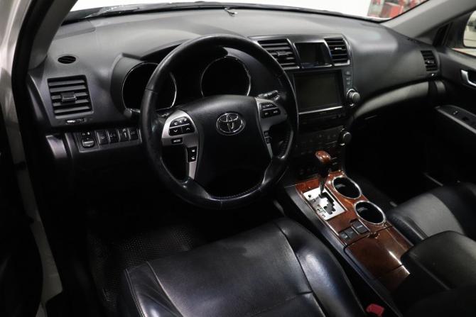 Toyota Highlander II (XU40) Рестайлинг с пробегом 2013 года, цена 1 976 000 рублей, 186924 км, внедорожник, Автокод Объявления