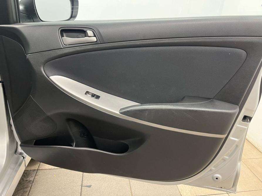 Hyundai Solaris I Рестайлинг Санкт-Петербург  - изображение 15