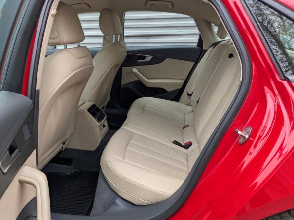 Audi A4 V (B9) с пробегом 2019 года, цена 2 395 000 рублей, 109128 км, седан, Автокод Объявления