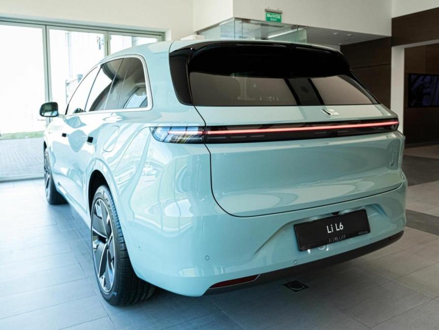 Li Auto (Lixiang) L6 Москва  - изображение 5