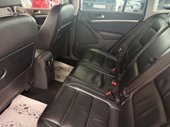 Volkswagen Tiguan I Рестайлинг с пробегом 2011 года, цена 950 000 рублей, 350168 км, внедорожник, Автокод Объявления