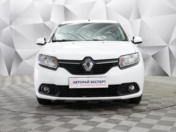 Renault Sandero II с пробегом 2017 года, цена 870 000 рублей, 166175 км, хэтчбек, Автокод Объявления
