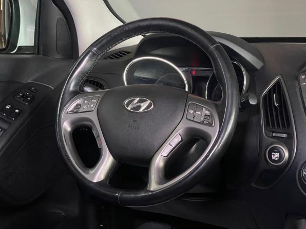 Hyundai ix35 I Рестайлинг с пробегом 2014 года, цена 1 549 000 рублей, 142530 км, внедорожник, Автокод Объявления