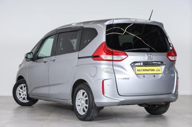 Honda Freed II с пробегом 2018 года, цена 1 649 000 рублей, 114000 км, компактвэн, Автокод Объявления