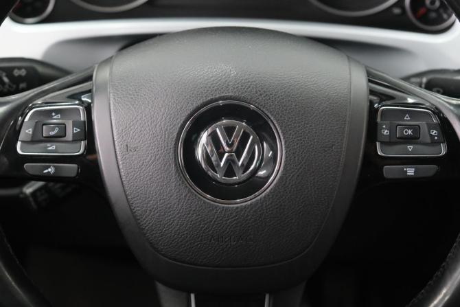 Volkswagen Touareg II с пробегом 2013 года, цена 1 949 000 рублей, 275000 км, внедорожник, Автокод Объявления