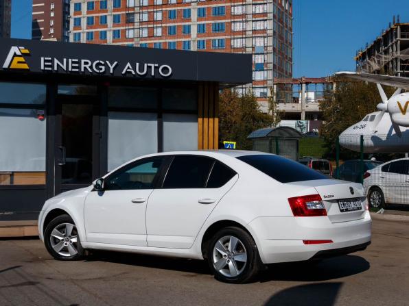 Skoda Octavia III (A7) с пробегом 2015 года, цена 1 120 000 рублей, 218644 км, лифтбек, Автокод Объявления