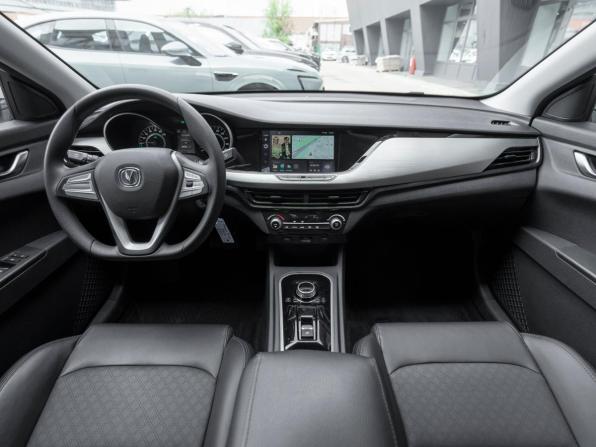 Changan Eado II с пробегом 2023 года, цена 1 850 000 рублей, 5450 км, седан, Автокод Объявления