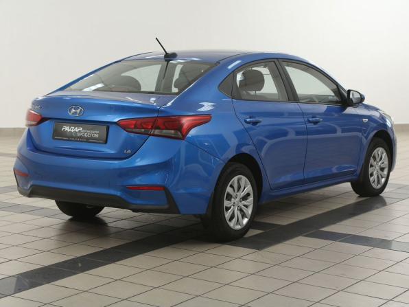 Hyundai Solaris II с пробегом 2017 года, цена 1 049 000 рублей, 151500 км, седан, Автокод Объявления