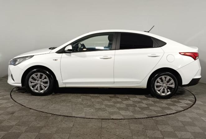 Hyundai Solaris II с пробегом 2020 года, цена 1 180 000 рублей, 107295 км, седан, Автокод Объявления