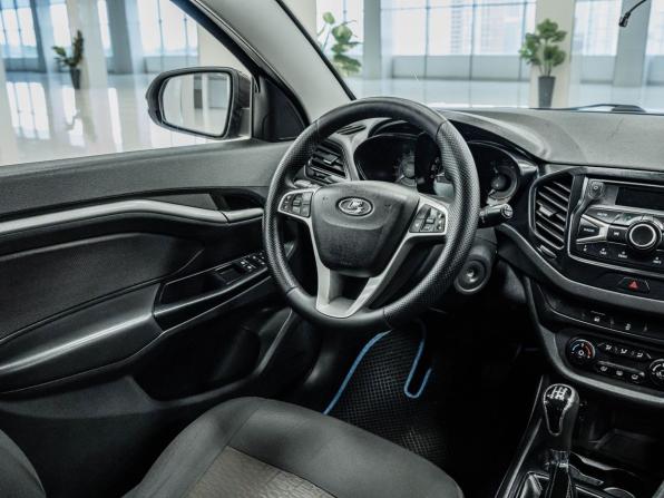 Lada (ВАЗ) Vesta I с пробегом 2018 года, цена 840 000 рублей, 104291 км, седан, Автокод Объявления