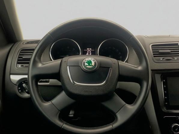 Skoda Yeti I с пробегом 2012 года, цена 790 000 рублей, 225279 км, внедорожник, Автокод Объявления