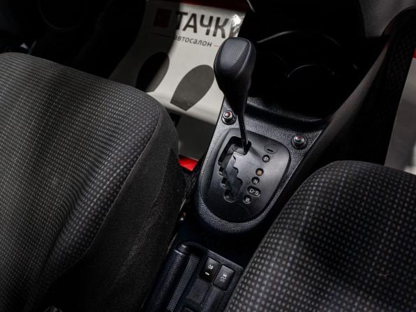 Toyota Vitz III (XP130) Рестайлинг 2 с пробегом 2018 года, цена 1 100 000 рублей, 82591 км, хэтчбек, Автокод Объявления