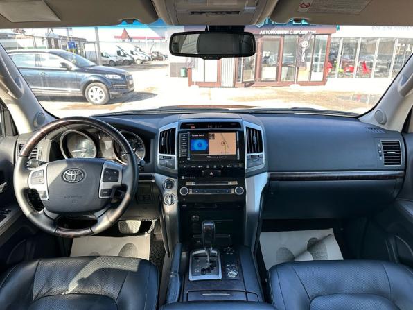 Toyota Land Cruiser 200 Series Рестайлинг 1 с пробегом 2012 года, цена 3 930 000 рублей, 219761 км, внедорожник, Автокод Объявления