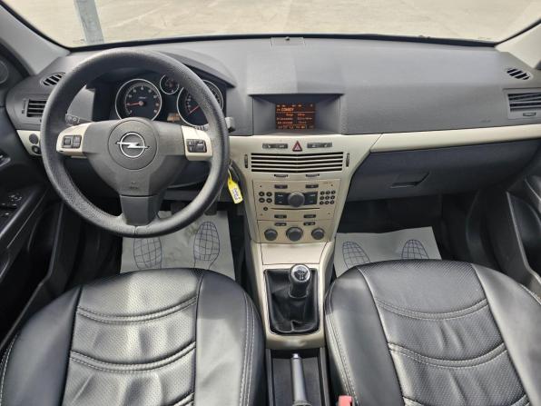 Opel Astra H Рестайлинг с пробегом 2008 года, цена 410 000 рублей, 168731 км, седан, Автокод Объявления