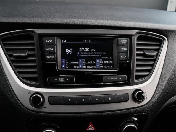 Hyundai Solaris II с пробегом 2018 года, цена 1 350 000 рублей, 166833 км, седан, Автокод Объявления