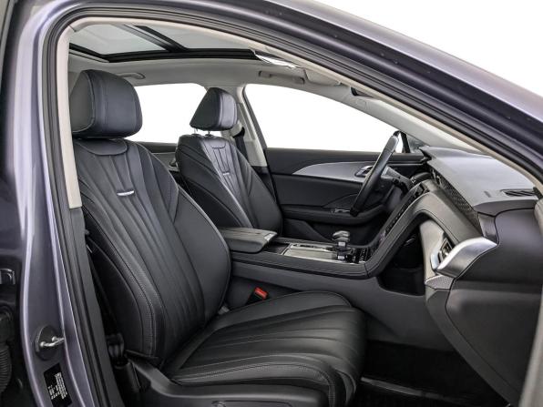 Hongqi H5 II с пробегом 2024 года, цена 2 725 000 рублей, 57226 км, седан, Автокод Объявления