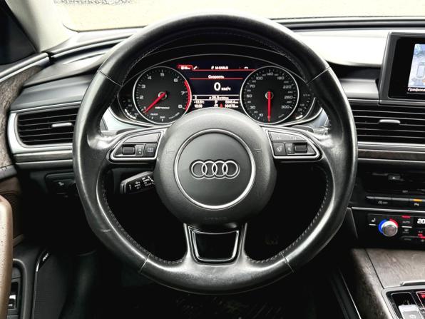 Audi A6 allroad III (C7) Рестайлинг с пробегом 2016 года, цена 3 470 000 рублей, 104000 км, универсал, Автокод Объявления