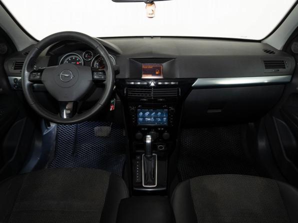 Opel Astra H Рестайлинг с пробегом 2012 года, цена 650 000 рублей, 241000 км, седан, Автокод Объявления