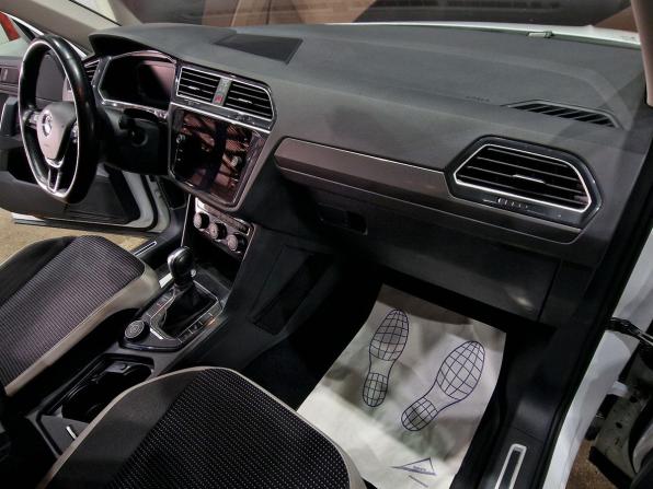 Volkswagen Tiguan II с пробегом 2020 года, цена 2 250 000 рублей, 54844 км, внедорожник, Автокод Объявления