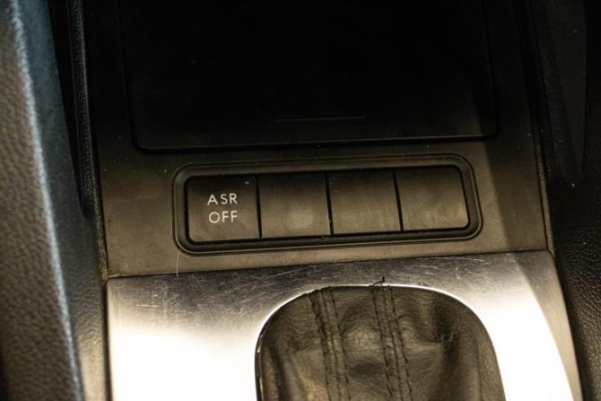 Volkswagen Jetta V с пробегом 2010 года, цена 610 000 рублей, 258040 км, седан, Автокод Объявления