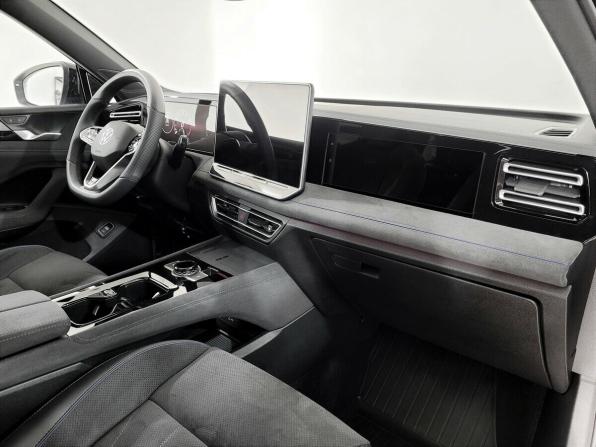 Volkswagen Tiguan III (China Market) с пробегом 2024 года, цена 4 200 000 рублей, 1972 км, внедорожник, Автокод Объявления