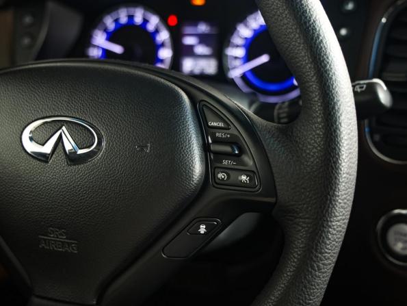 Infiniti EX I (J50) с пробегом 2011 года, цена 1 399 000 рублей, 218200 км, внедорожник, Автокод Объявления