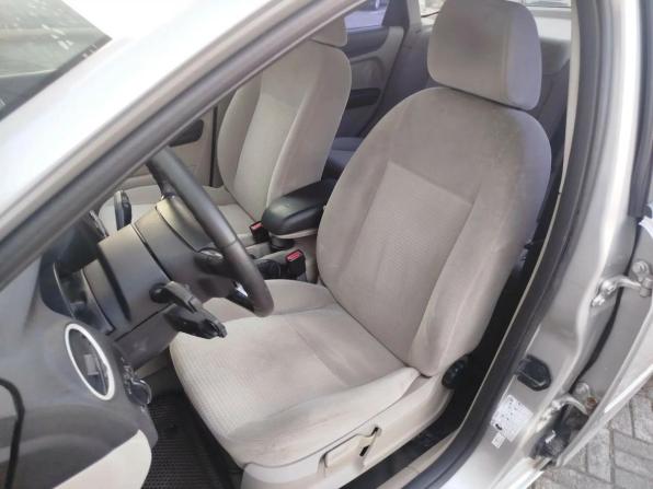 Ford Focus II с пробегом 2006 года, цена 200 000 рублей, 323000 км, седан, Автокод Объявления