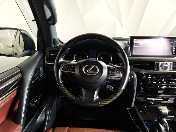 Lexus LX III Рестайлинг 2 с пробегом 2018 года, цена 6 495 000 рублей, 235868 км, внедорожник, Автокод Объявления