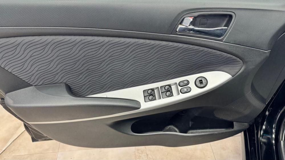Hyundai Solaris I Киров  - изображение 7