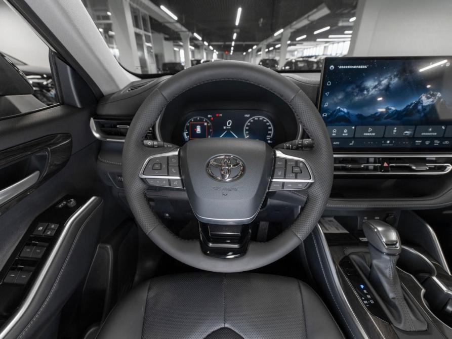 Toyota Highlander IV (XU70) Москва  - изображение 11