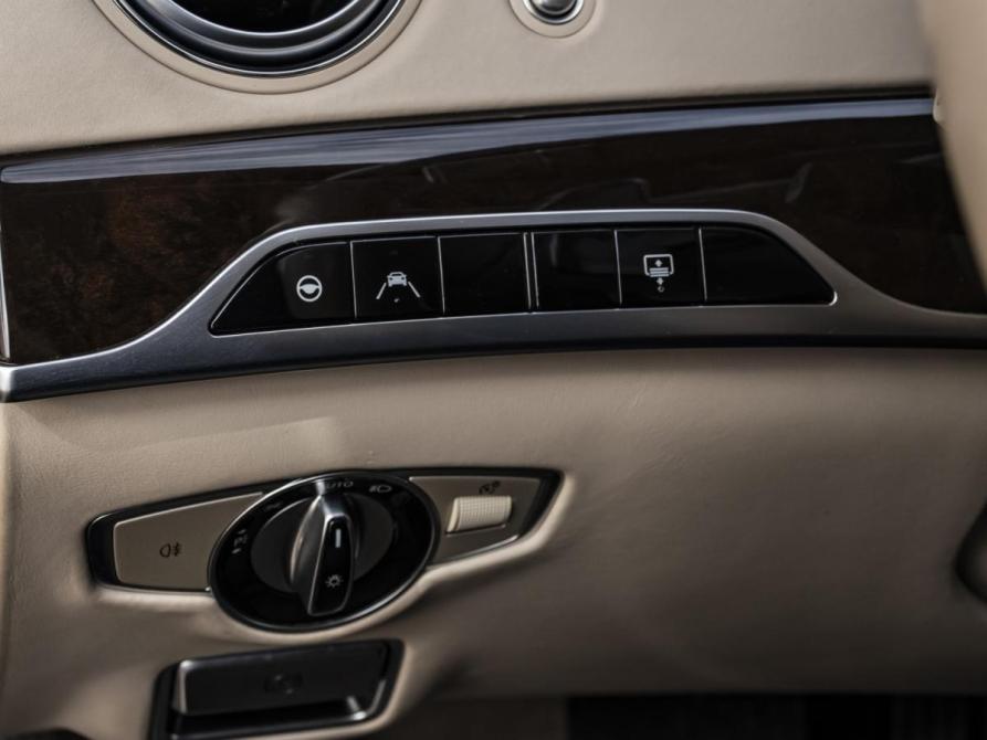 Mercedes-Benz Maybach S-Класс I (X222) Рестайлинг Москва  - изображение 29