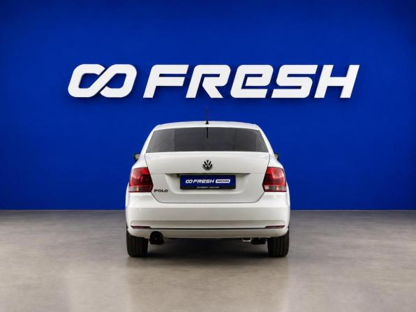 Volkswagen Polo V Рестайлинг с пробегом 2016 года, цена 1 049 643 рубля, 95723 км, седан, Автокод Объявления