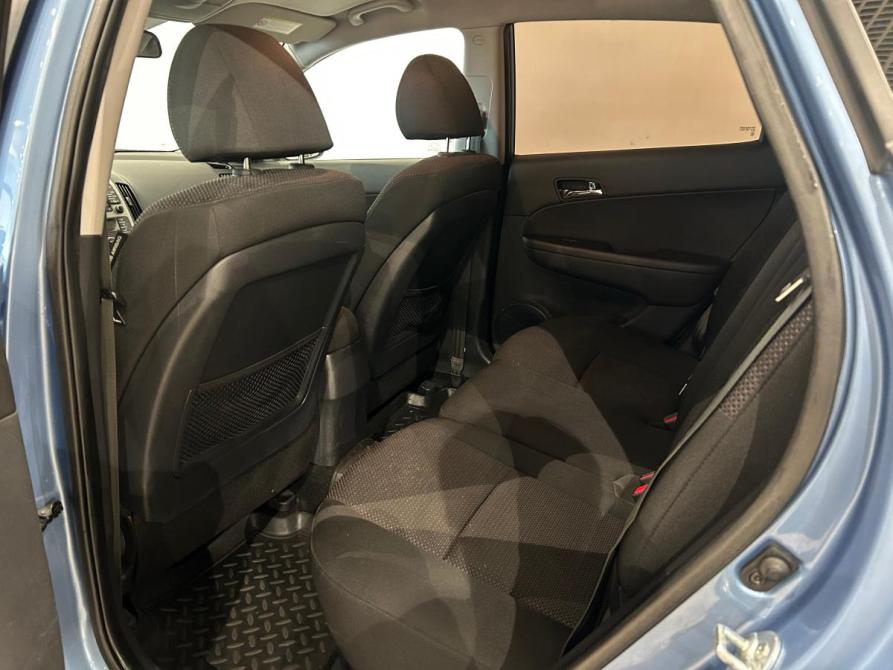 Hyundai i30 I Рестайлинг Санкт-Петербург  - изображение 13