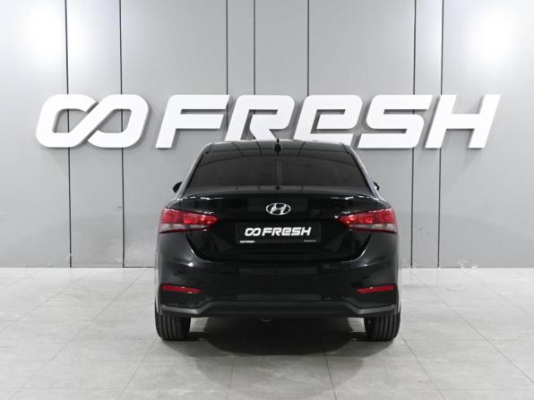 Hyundai Solaris II с пробегом 2019 года, цена 1 529 000 рублей, 128723 км, седан, Автокод Объявления