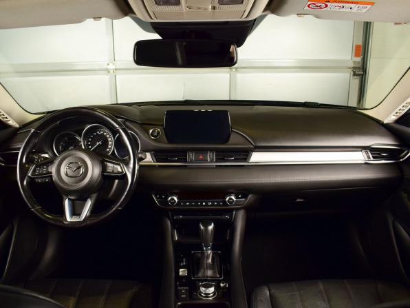 Mazda 6 III (GJ) Рестайлинг 2 с пробегом 2021 года, цена 2 399 999 рублей, 137353 км, седан, Автокод Объявления
