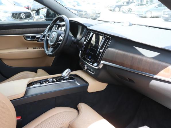 Volvo S90 II Рестайлинг с пробегом 2021 года, цена 3 980 000 рублей, 74179 км, седан, Автокод Объявления