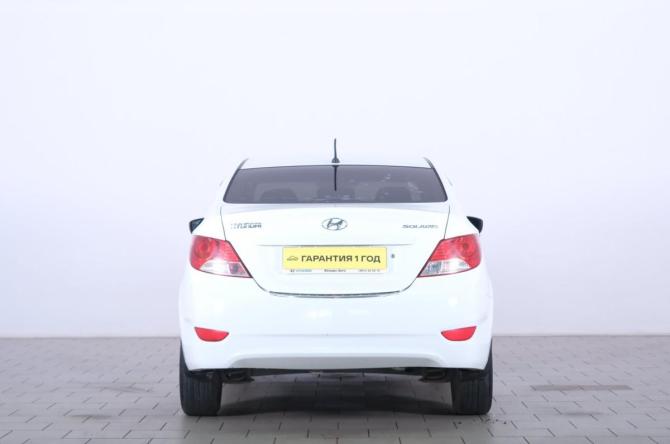 Hyundai Solaris I с пробегом 2014 года, цена 829 000 рублей, 133100 км, седан, Автокод Объявления