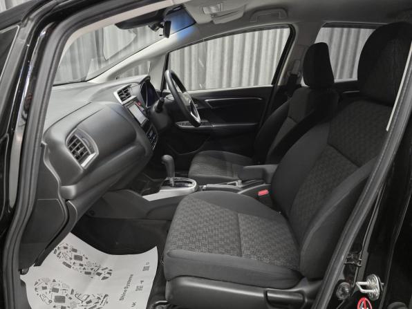 Honda Fit III с пробегом 2016 года, цена 1 260 000 рублей, 32300 км, хэтчбек, Автокод Объявления