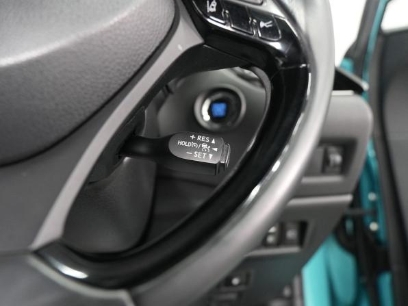 Toyota C-HR I с пробегом 2017 года, цена 1 799 000 рублей, 38000 км, внедорожник, Автокод Объявления