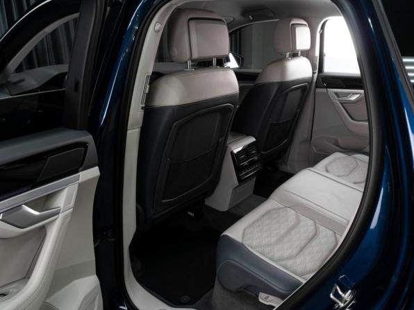 Volkswagen Touareg III с пробегом 2019 года, цена 5 999 000 рублей, 105216 км, внедорожник, Автокод Объявления