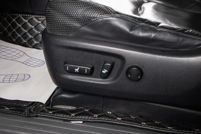 Toyota Land Cruiser Prado 150 Series с пробегом 2010 года, цена 2 439 000 рублей, 268000 км, внедорожник, Автокод Объявления