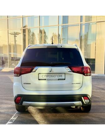 Mitsubishi Outlander III Рестайлинг 2 с пробегом 2015 года, цена 1 765 000 рублей, 125879 км, внедорожник, Автокод Объявления