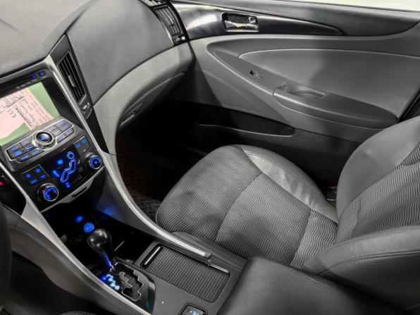 Hyundai Sonata VI (YF) с пробегом 2010 года, цена 910 000 рублей, 238000 км, седан, Автокод Объявления