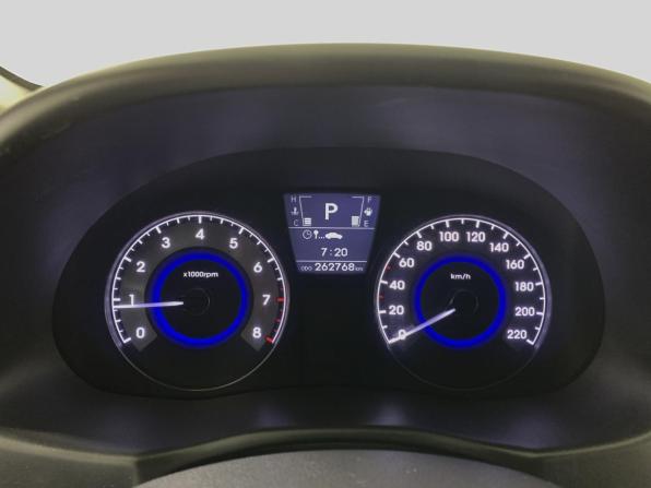 Hyundai Solaris I с пробегом 2012 года, цена 685 000 рублей, 260000 км, хэтчбек, Автокод Объявления