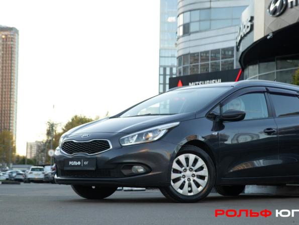 Kia Ceed II с пробегом 2015 года, цена 848 000 рублей, 251819 км, универсал, Автокод Объявления
