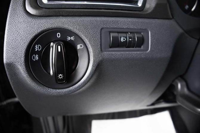 Skoda Rapid I с пробегом 2014 года, цена 999 000 рублей, 244158 км, лифтбек, Автокод Объявления