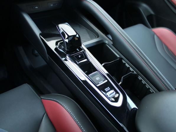 Geely Coolray I Рестайлинг с пробегом 2024 года, цена 2 130 000 рублей, 36469 км, внедорожник, Автокод Объявления